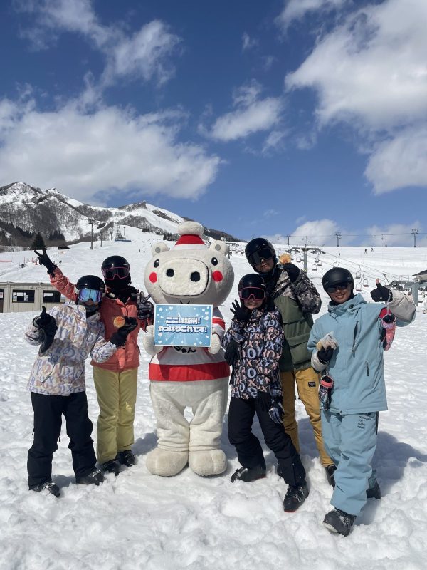 Alice 越後湯澤半日滑雪課程-單板雙板教學-中文滑雪教練