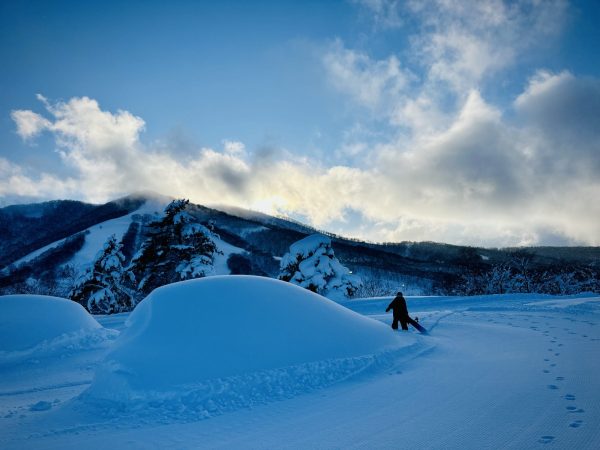 阿龐教練越後湯澤單板滑雪課程-單板初中階教學-中文滑雪教練 全日課程