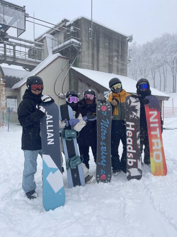 Gandi甘地 教練越後湯澤單板滑雪課程-中文滑雪教練 全日課程