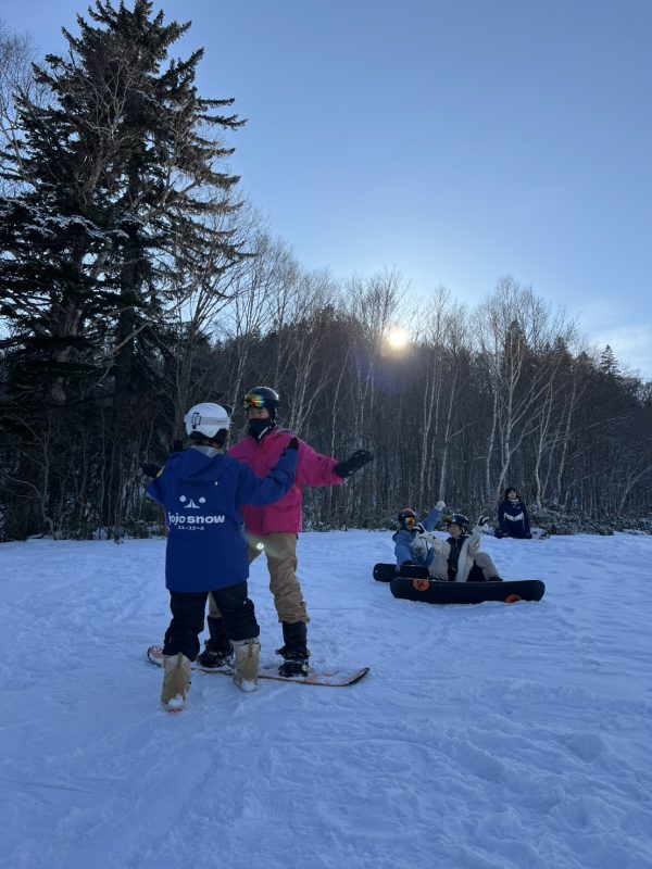【JOJO SNOW】日本北海道_單&雙板滑雪課程｜1-4人小班制