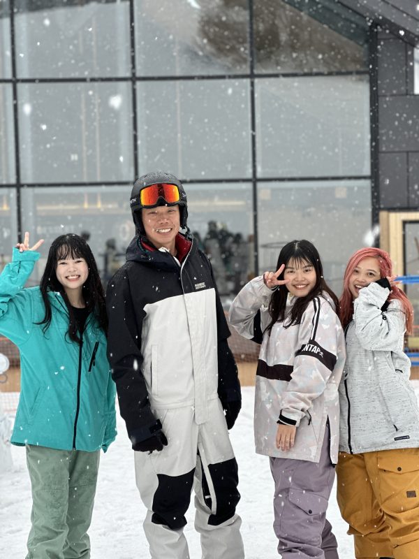 岩原、神立、舞子最佳單板中文滑雪教練 歐力-全日